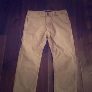 American Eagle men’s khaki’s